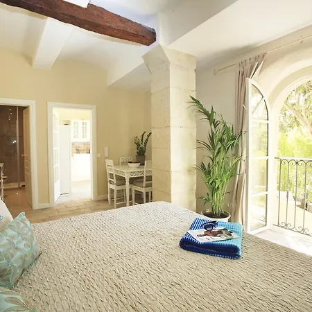 Cinq & Sept Maison d'hôtes