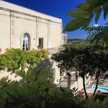 Cinq & Sept Maison d'hôtes *