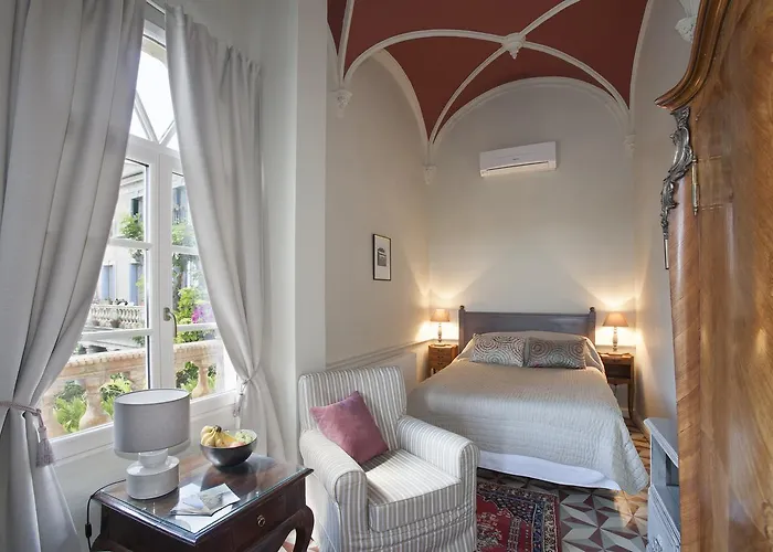 Гостевой дом Cinq & Sept *