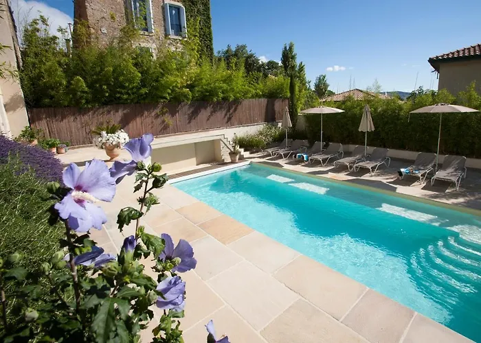 Cinq & Sept Гостевой дом